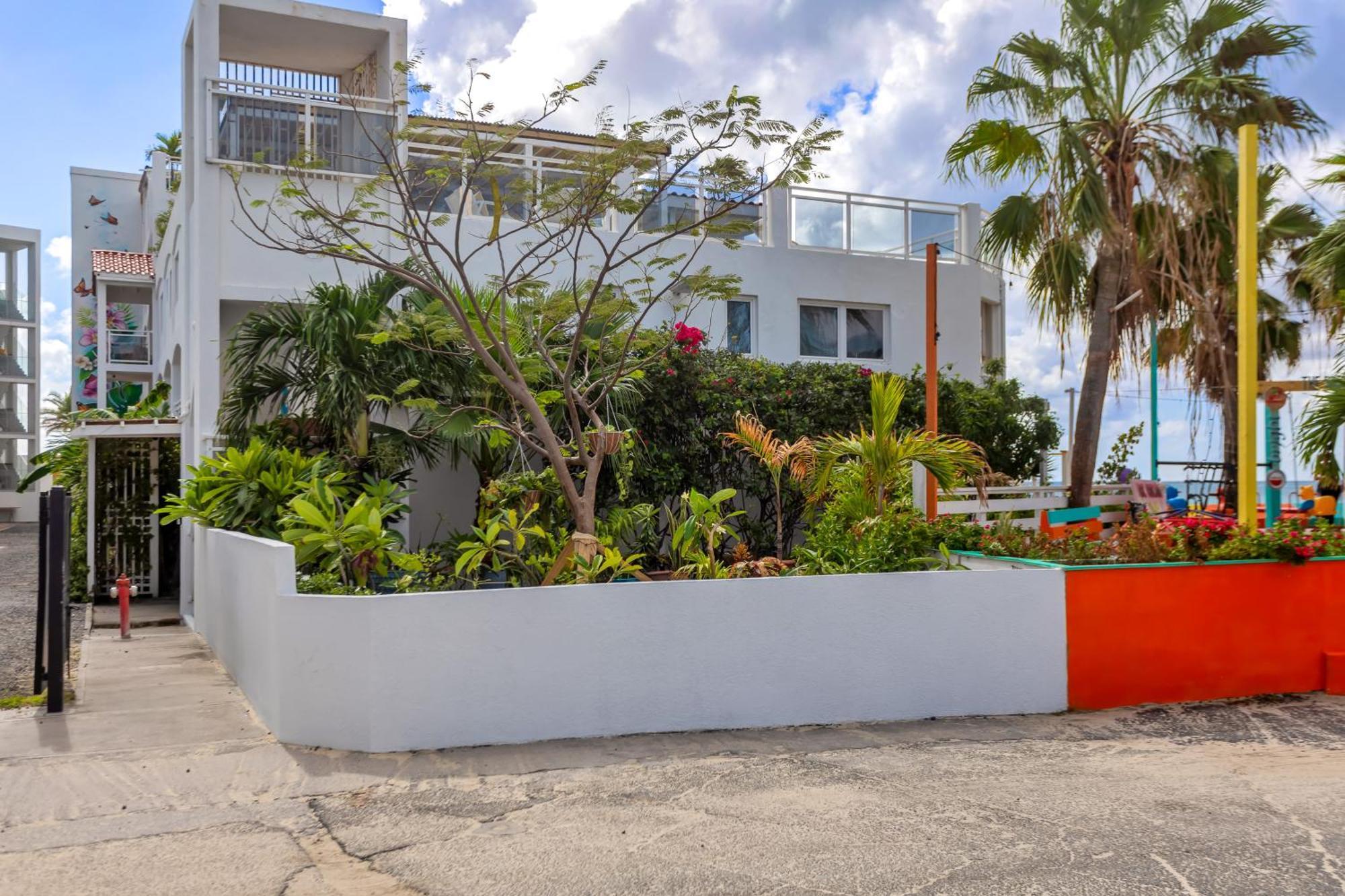 Maho Beach House - Studio - Beach Access المظهر الخارجي الصورة